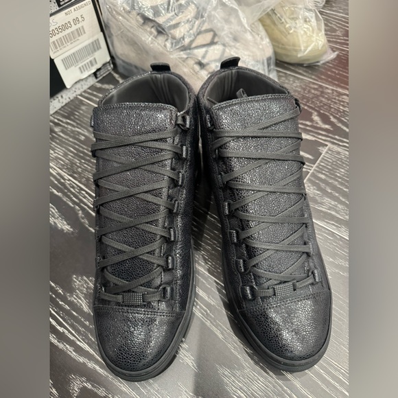 NWOB Balenciaga arenas - Picture 1 of 4